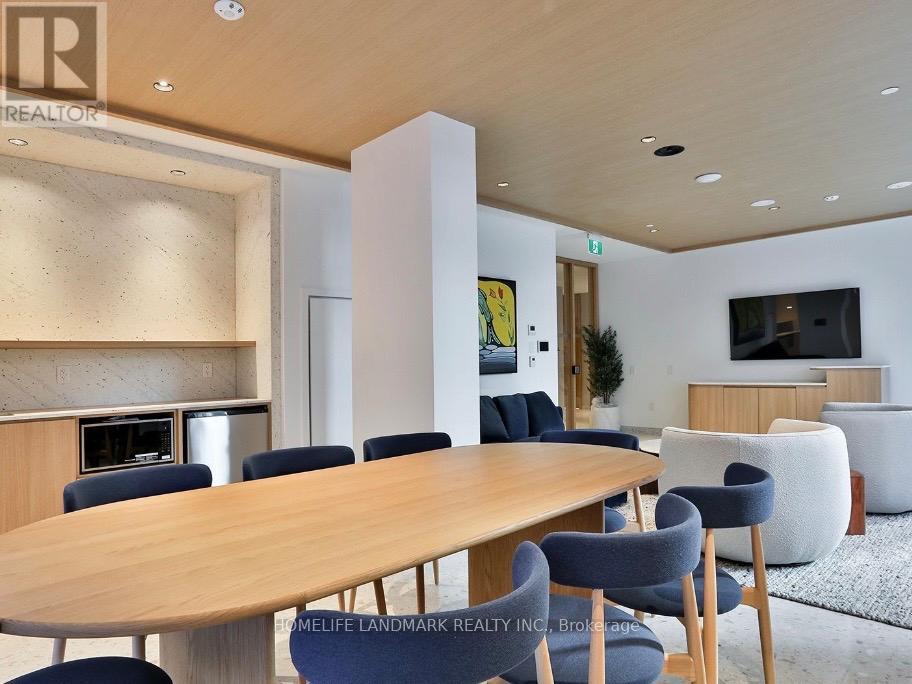 709 - 395 Square One Drive, Mississauga, Ontario  L5B 0P6 - Photo 36 - W12560776