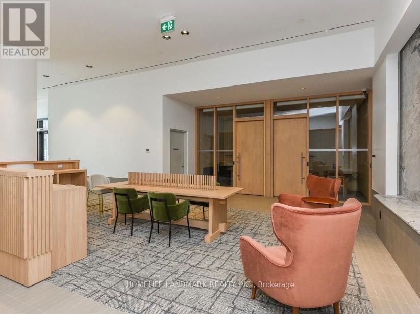 709 - 395 Square One Drive, Mississauga, Ontario  L5B 0P6 - Photo 31 - W12560776