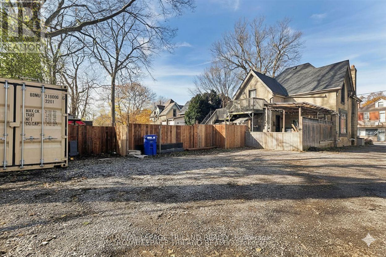 Main Floor - 94 Stanley Street, London South, Ontario  N6C 1B1 - Photo 13 - X12562456