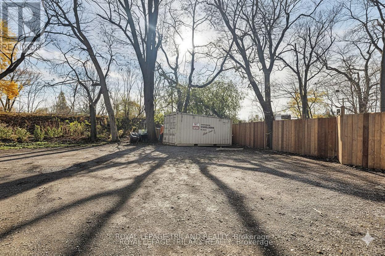 Main Floor - 94 Stanley Street, London South, Ontario  N6C 1B1 - Photo 14 - X12562456