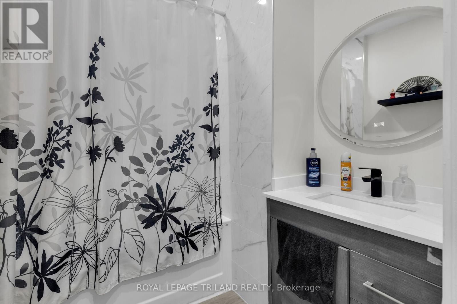 Main Floor - 94 Stanley Street, London South, Ontario  N6C 1B1 - Photo 7 - X12562456