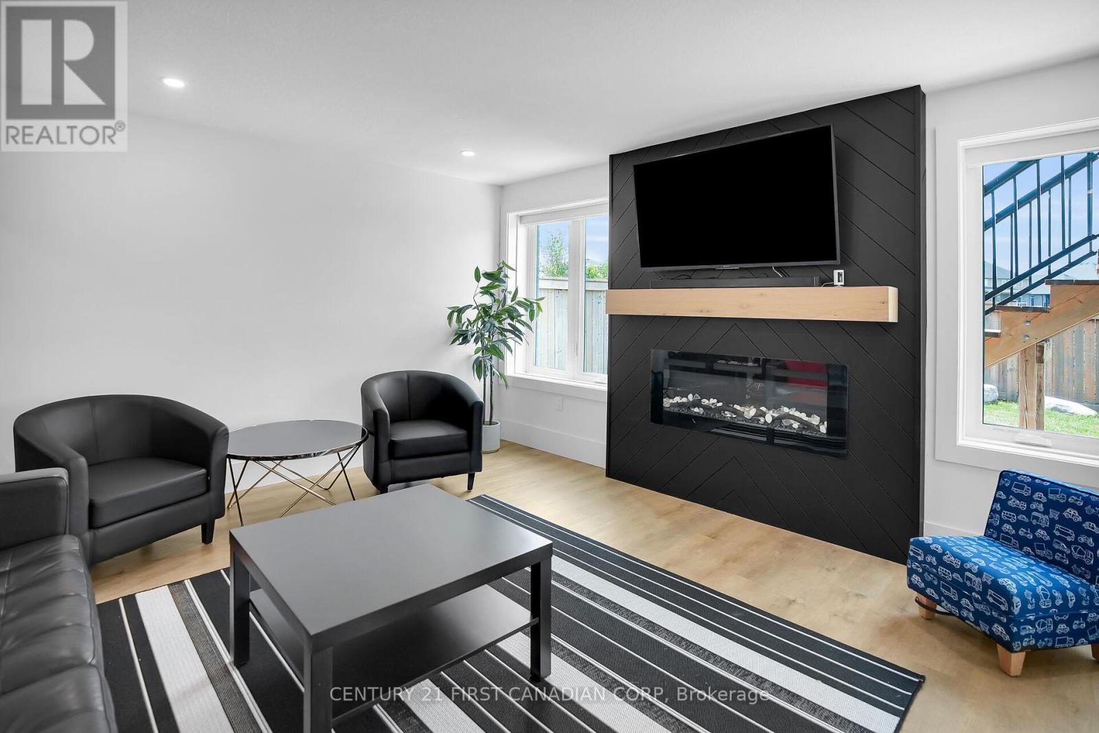 2418 Tokala Trail, London North, Ontario  N6G 0V6 - Photo 32 - X12562508