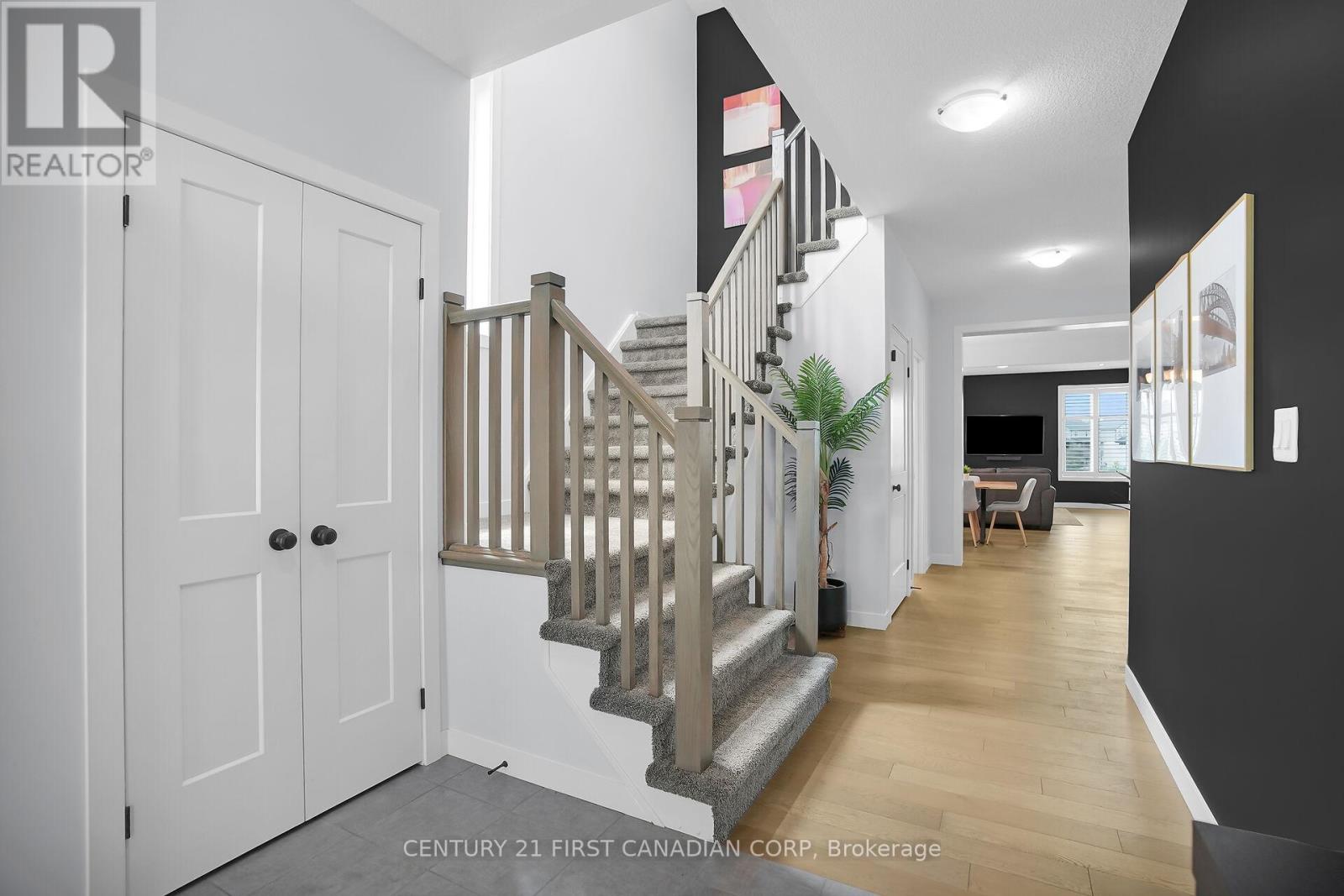 2418 Tokala Trail, London North, Ontario  N6G 0V6 - Photo 6 - X12562508