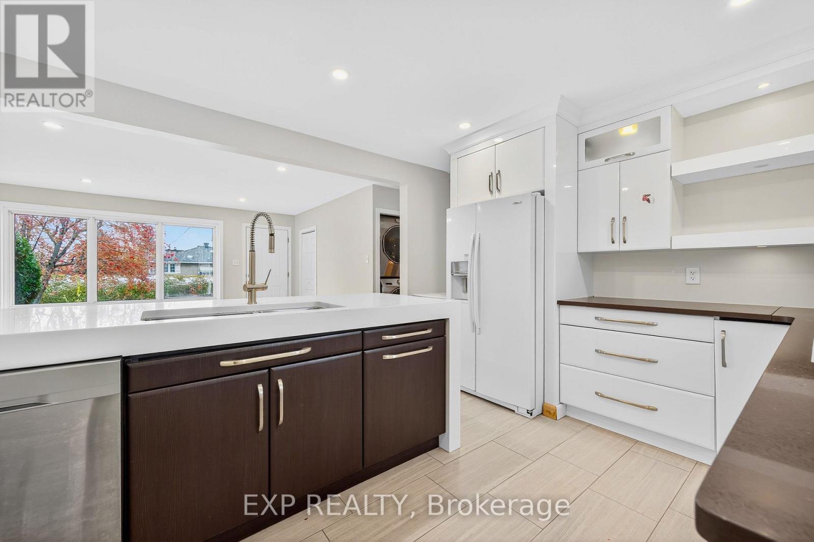 1103 Frances Street, Ottawa, Ontario  K1K 3L6 - Photo 11 - X12562494