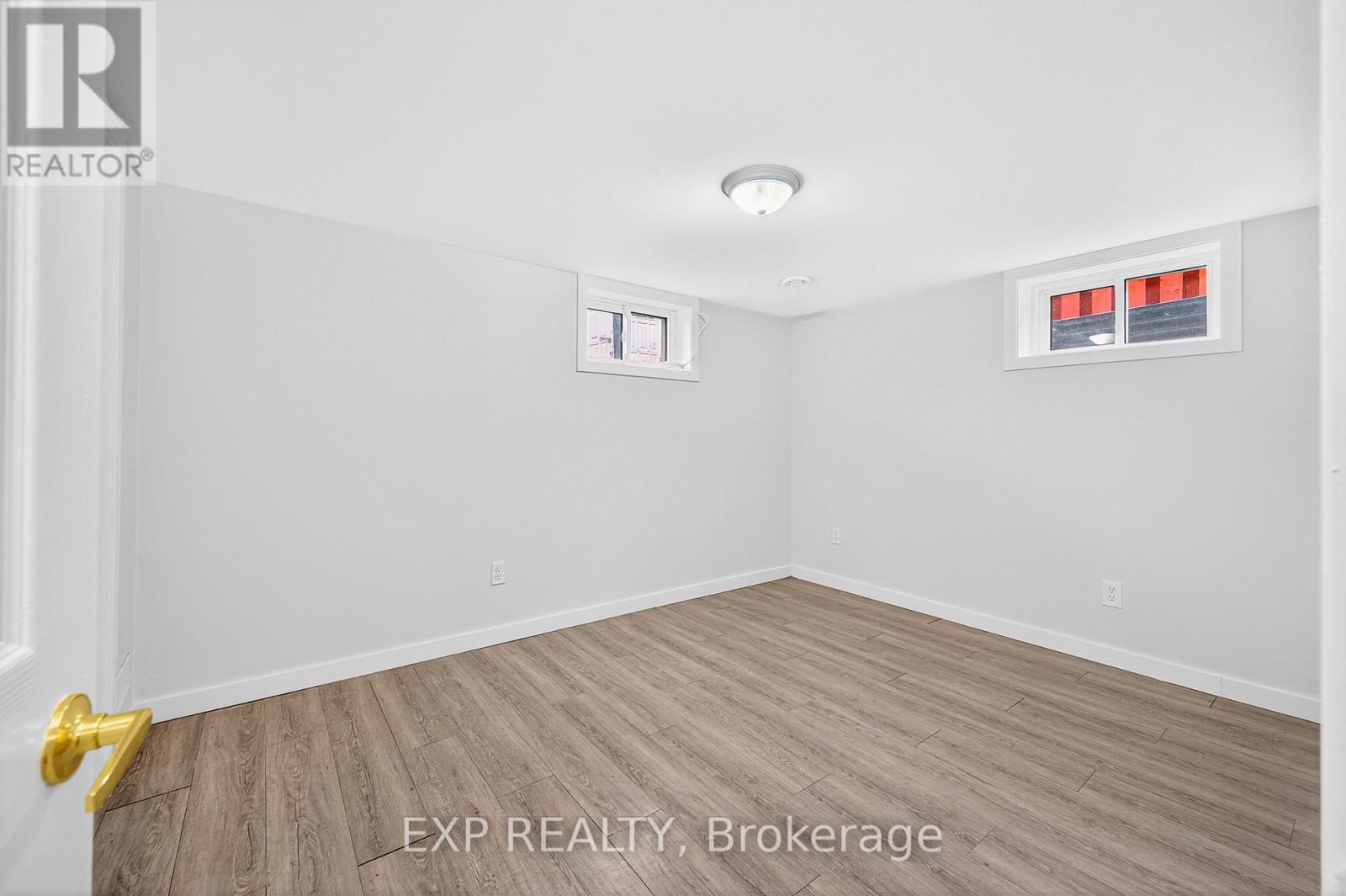 1103 Frances Street, Ottawa, Ontario  K1K 3L6 - Photo 32 - X12562494