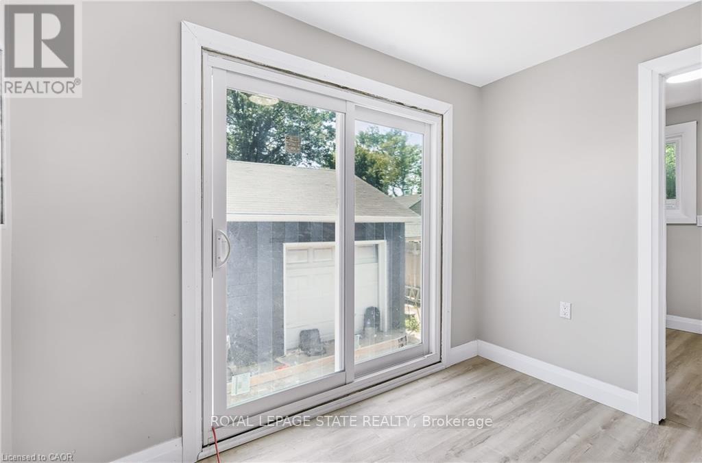 1 - 10 Comet Avenue, Hamilton, Ontario  L8H 7E5 - Photo 12 - X12562242