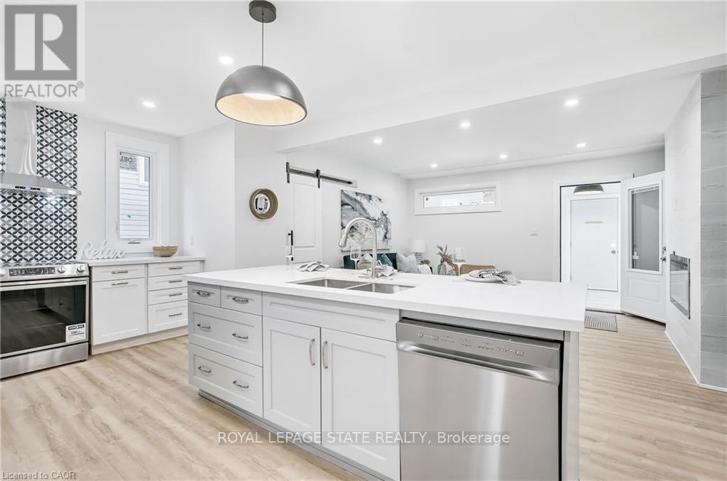 1 - 10 Comet Avenue, Hamilton, Ontario  L8H 7E5 - Photo 6 - X12562242