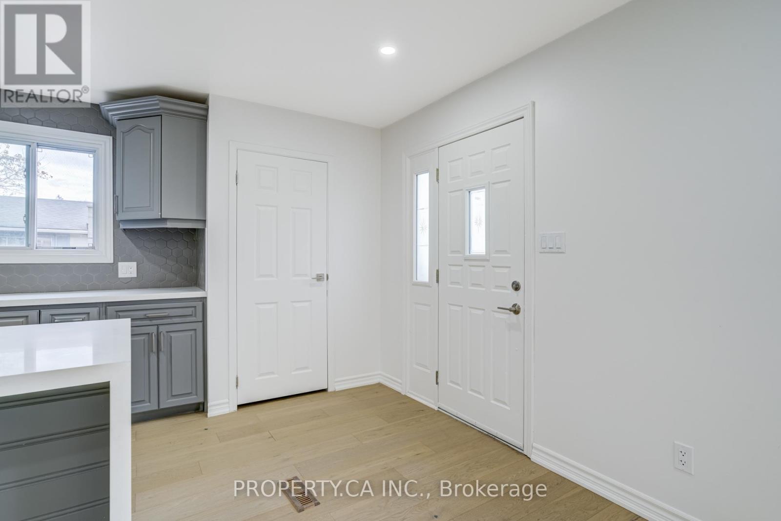 405 Washington Road, Fort Erie, Ontario  L2A 4K5 - Photo 4 - X12562256