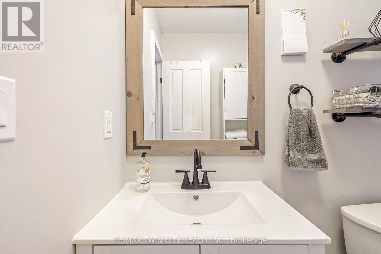 79 Palace Street, Brantford, Ontario  N3T 3W8 - Photo 20 - X12562420