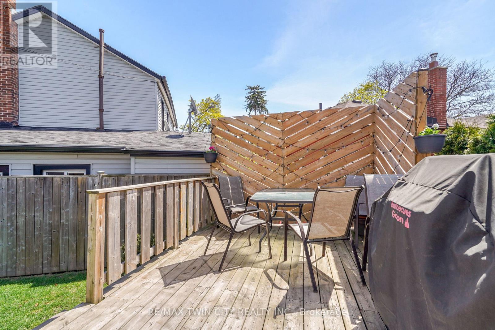 79 Palace Street, Brantford, Ontario  N3T 3W8 - Photo 25 - X12562420