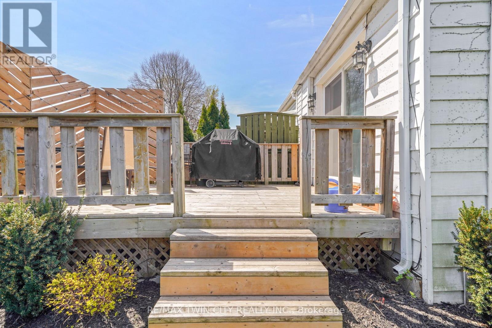 79 Palace Street, Brantford, Ontario  N3T 3W8 - Photo 27 - X12562420