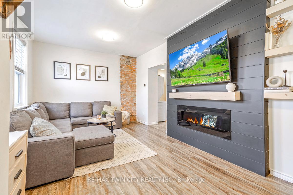 79 Palace Street, Brantford, Ontario  N3T 3W8 - Photo 6 - X12562420