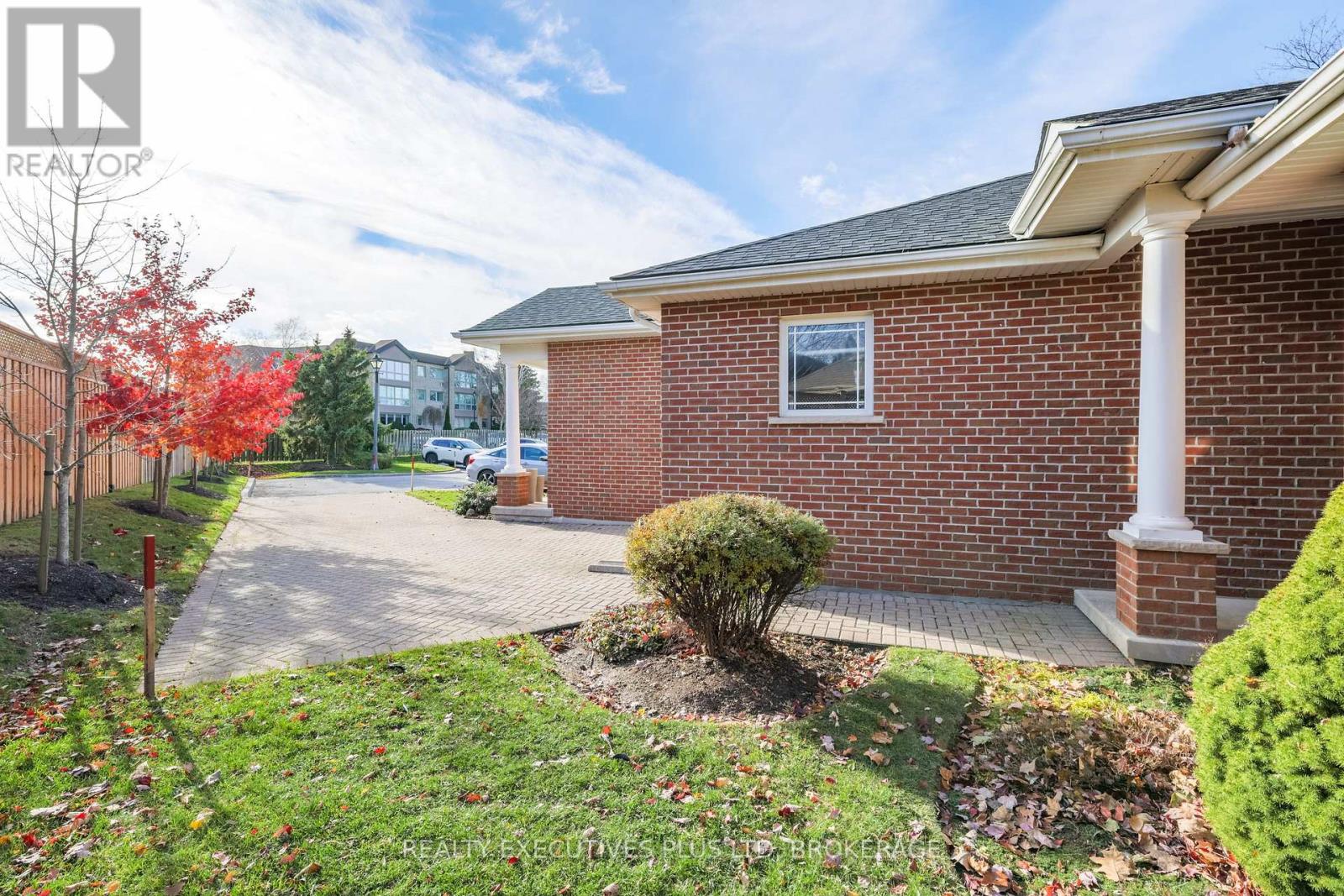 10 - 3300 Montrose Road, Niagara Falls, Ontario  L2H 3L9 - Photo 4 - X12562492