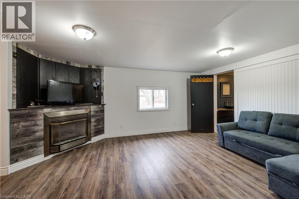 90 Tank Street, Petrolia, Ontario  N0N 1R0 - Photo 27 - 40789507