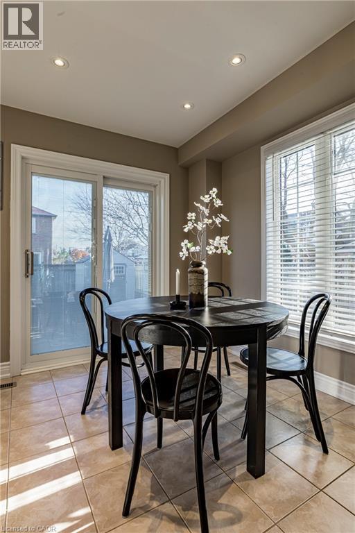 1866 Creek Way, Burlington, Ontario L7L 6P9 - Photo 11 - 40789283