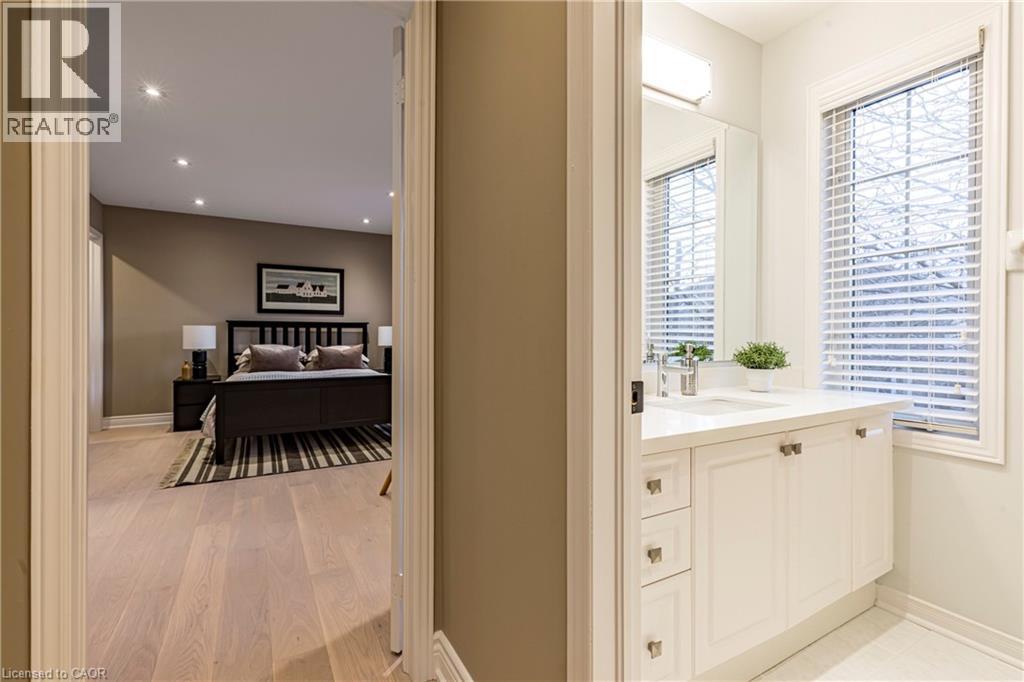 1866 Creek Way, Burlington, Ontario L7L 6P9 - Photo 35 - 40789283