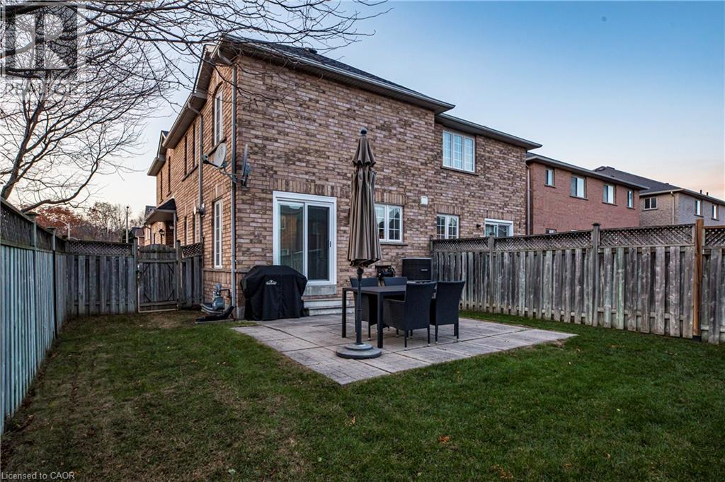 1866 Creek Way, Burlington, Ontario L7L 6P9 - Photo 48 - 40789283