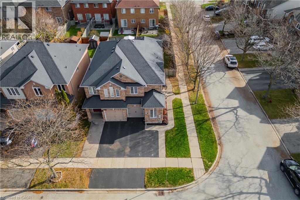 1866 Creek Way, Burlington, Ontario L7L 6P9 - Photo 49 - 40789283