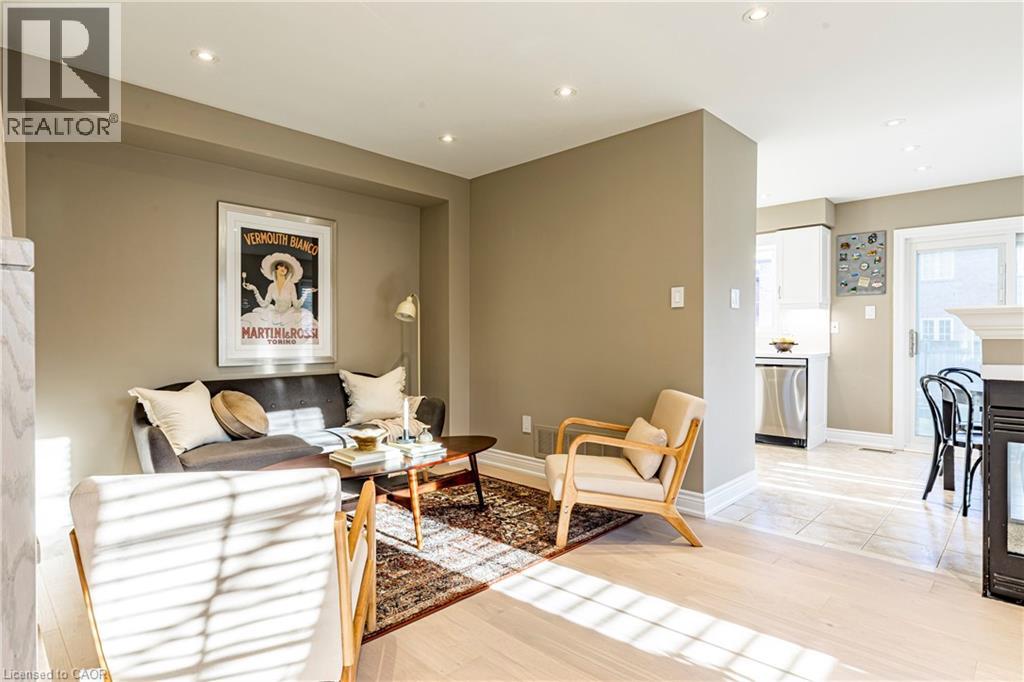 1866 Creek Way, Burlington, Ontario L7L 6P9 - Photo 8 - 40789283