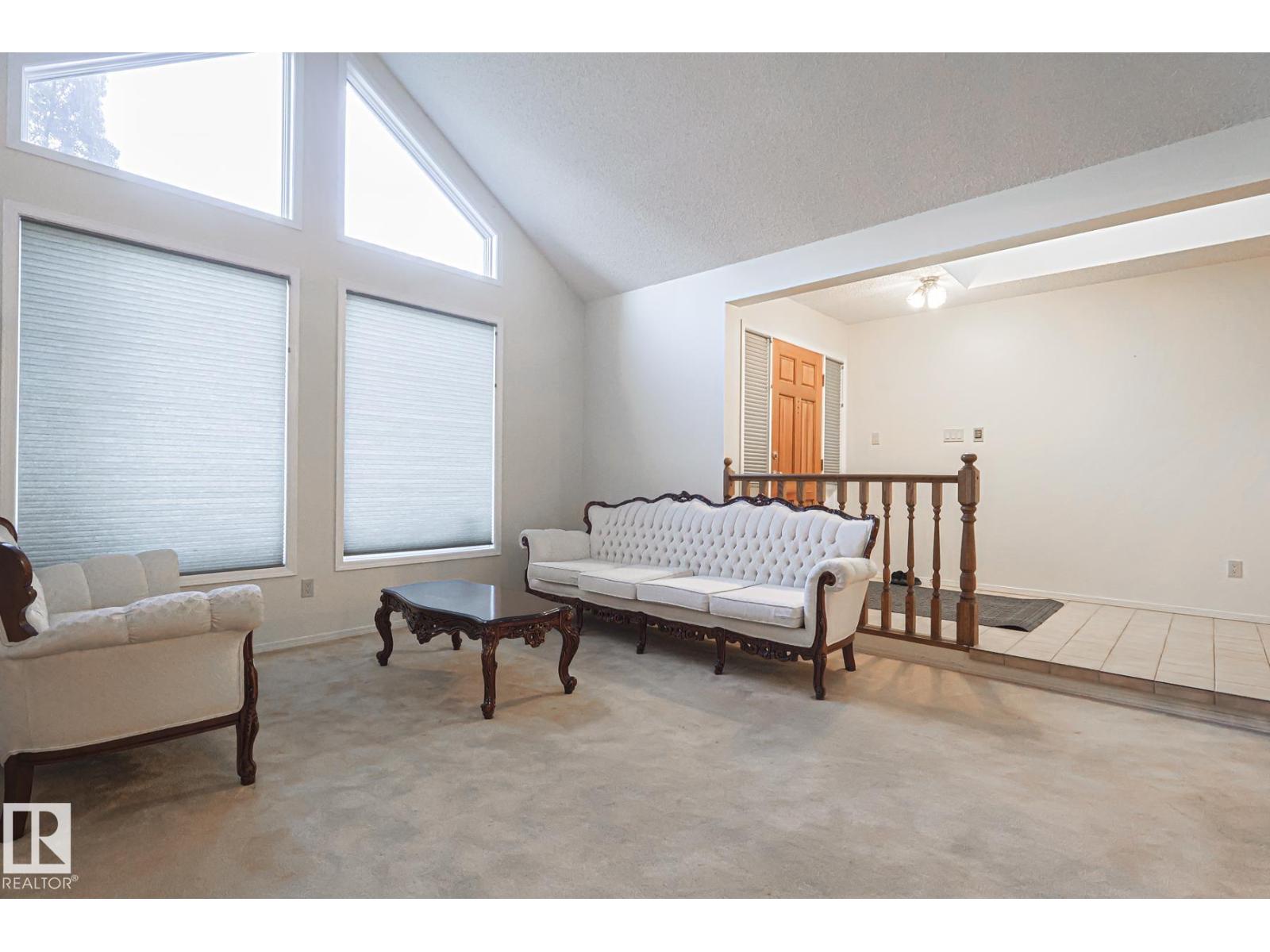 52 Blue Quill Cr Nw Nw, Edmonton, Alberta  T6J 6C4 - Photo 9 - E4466157