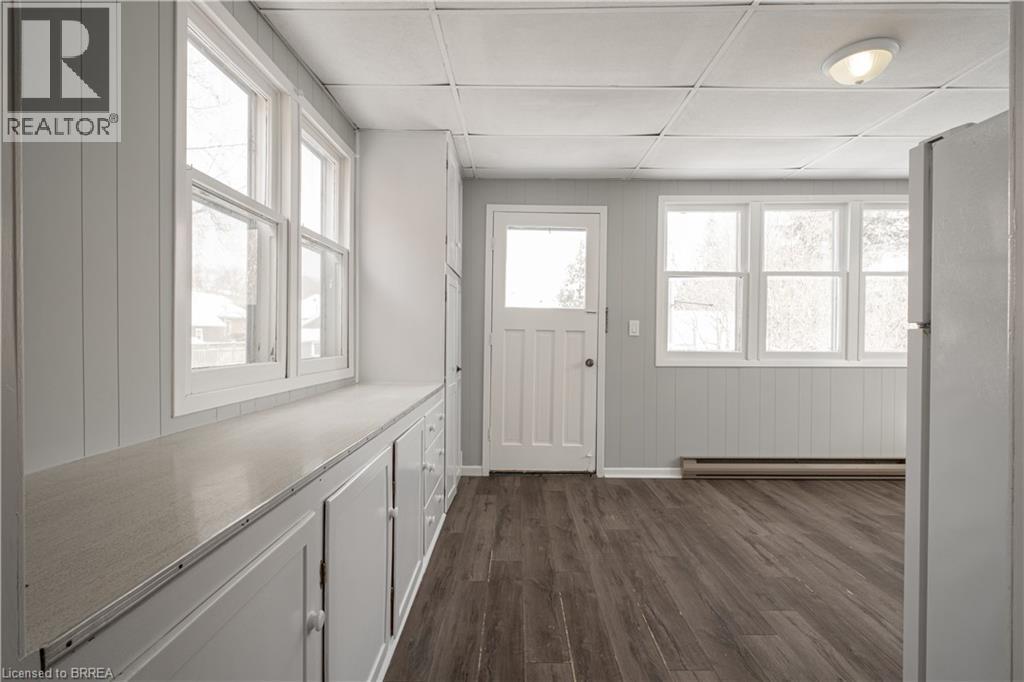 24 Campbell Street, Brantford, Ontario  N3R 1X8 - Photo 14 - 40789083