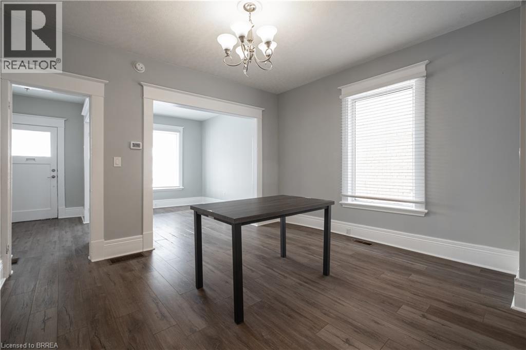 24 Campbell Street, Brantford, Ontario  N3R 1X8 - Photo 9 - 40789083