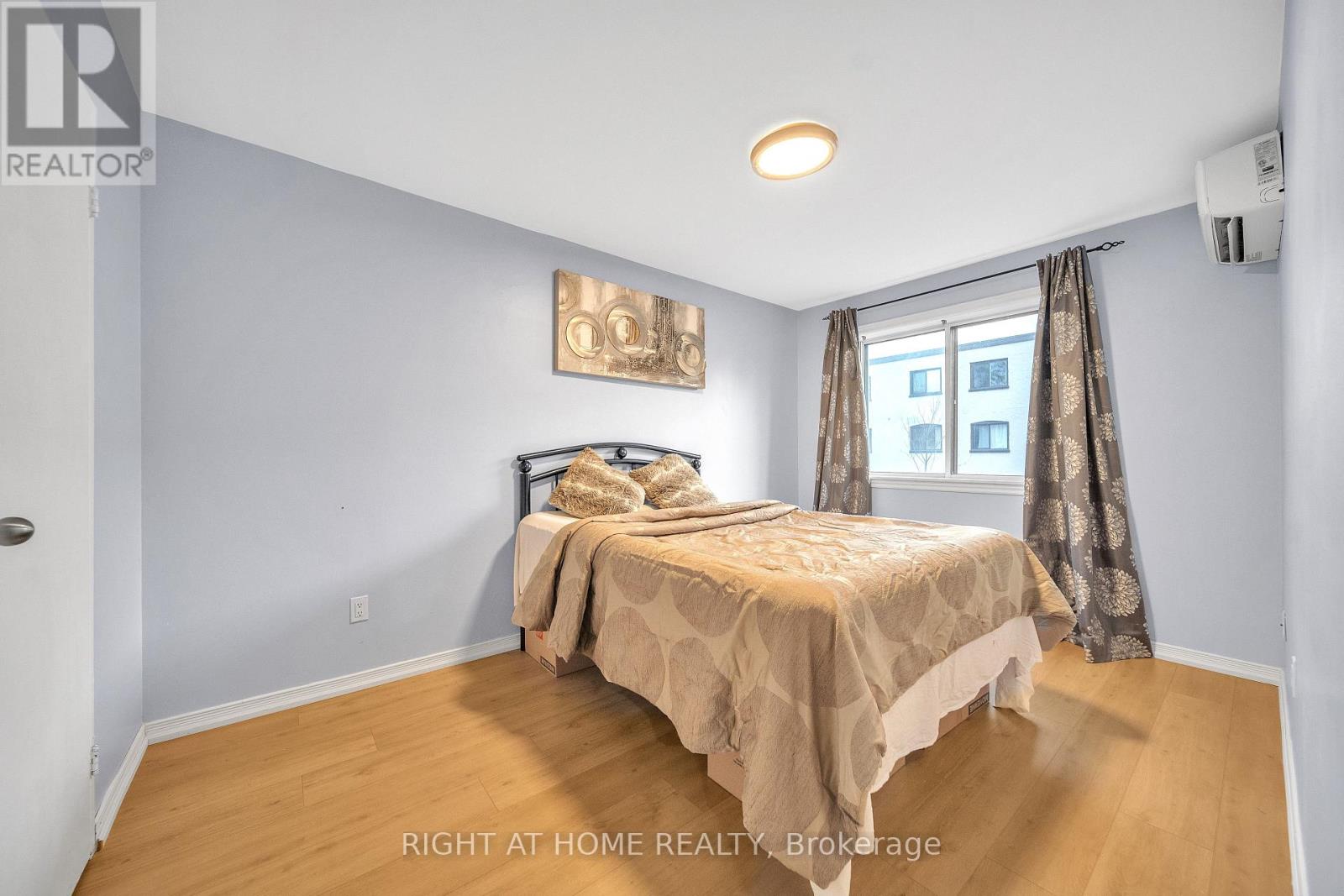 132 - 1058 Falgarwood Drive, Oakville, Ontario  L6H 2P3 - Photo 29 - W12557428