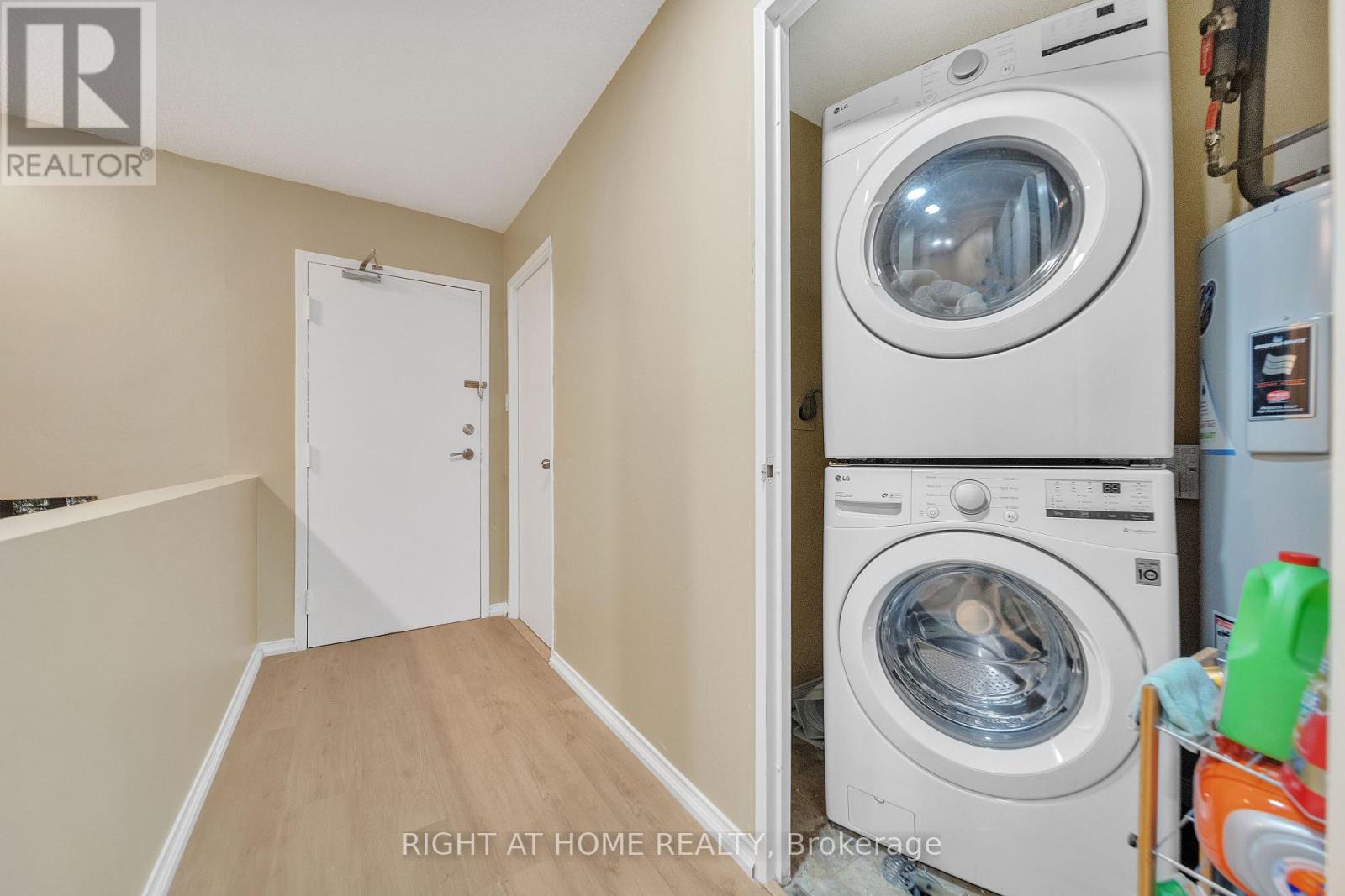 132 - 1058 Falgarwood Drive, Oakville, Ontario  L6H 2P3 - Photo 24 - W12557428