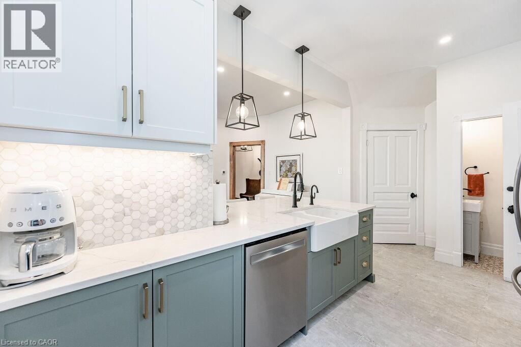 69 Ahrens Street W, Kitchener, Ontario  N2H 4B8 - Photo 24 - 40788938