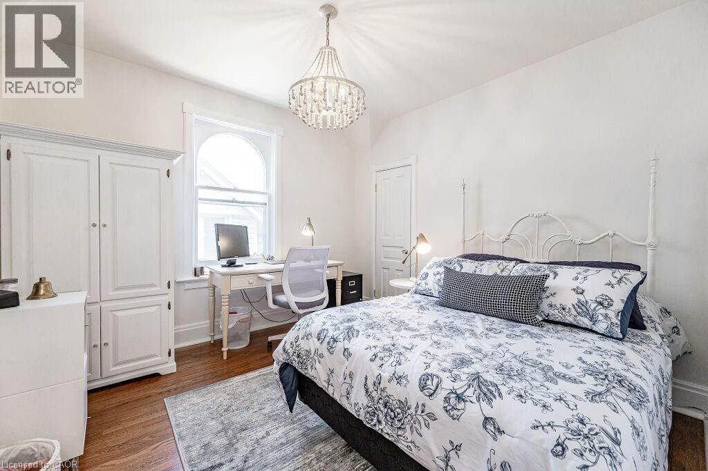 69 Ahrens Street W, Kitchener, Ontario  N2H 4B8 - Photo 35 - 40788938