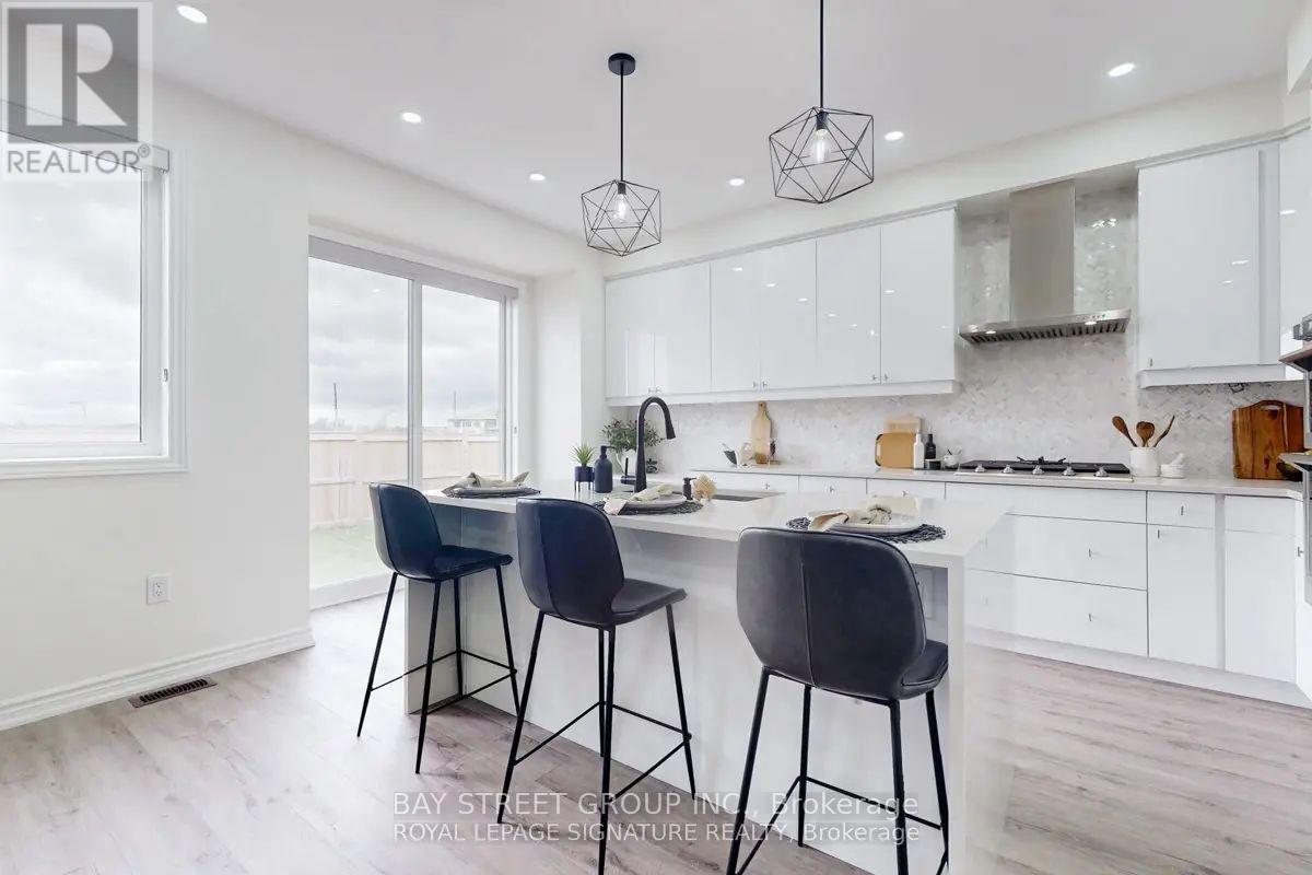 49 Broden Crescent, Whitby, Ontario  L1P 0M1 - Photo 10 - E12562562