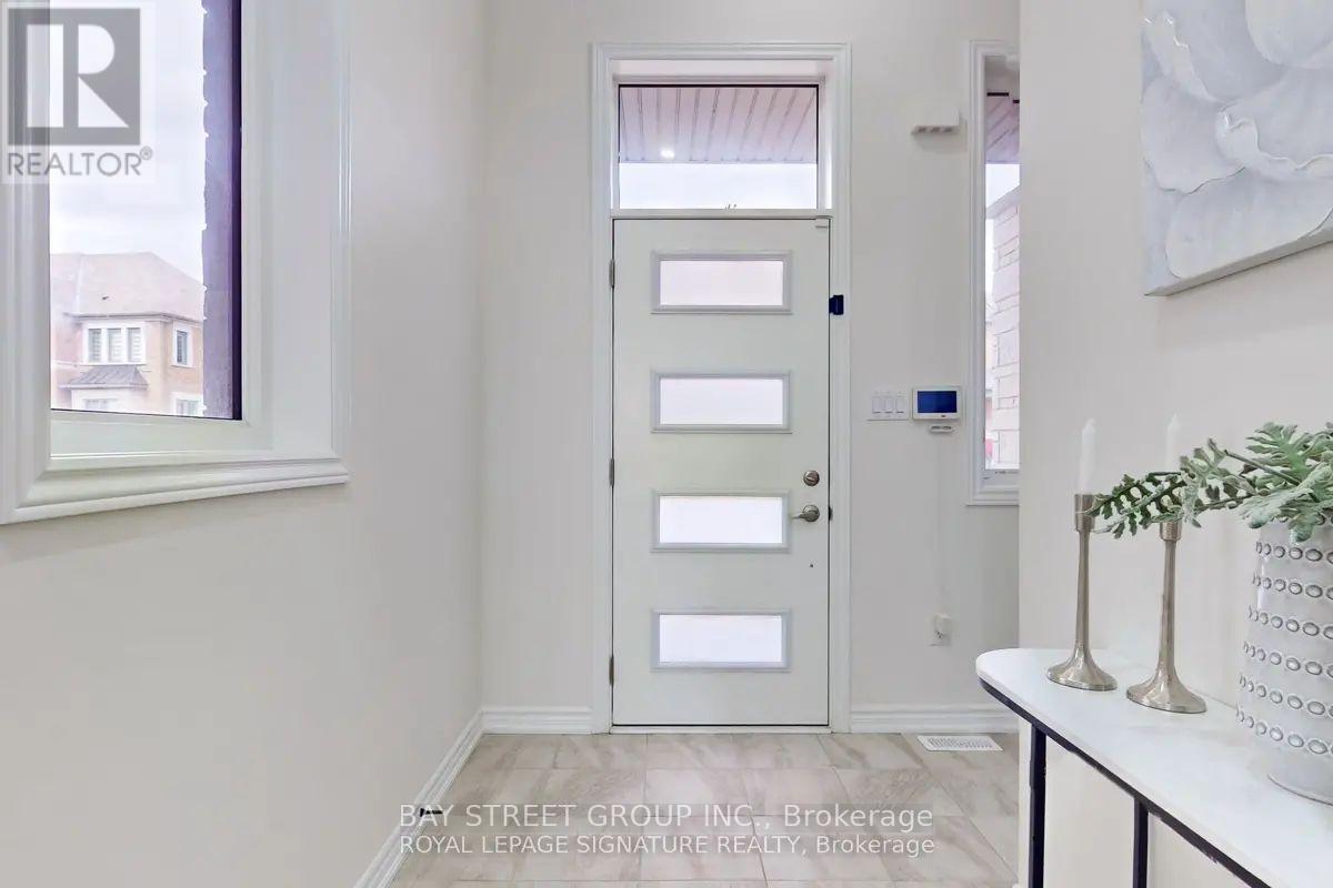 49 Broden Crescent, Whitby, Ontario  L1P 0M1 - Photo 13 - E12562562