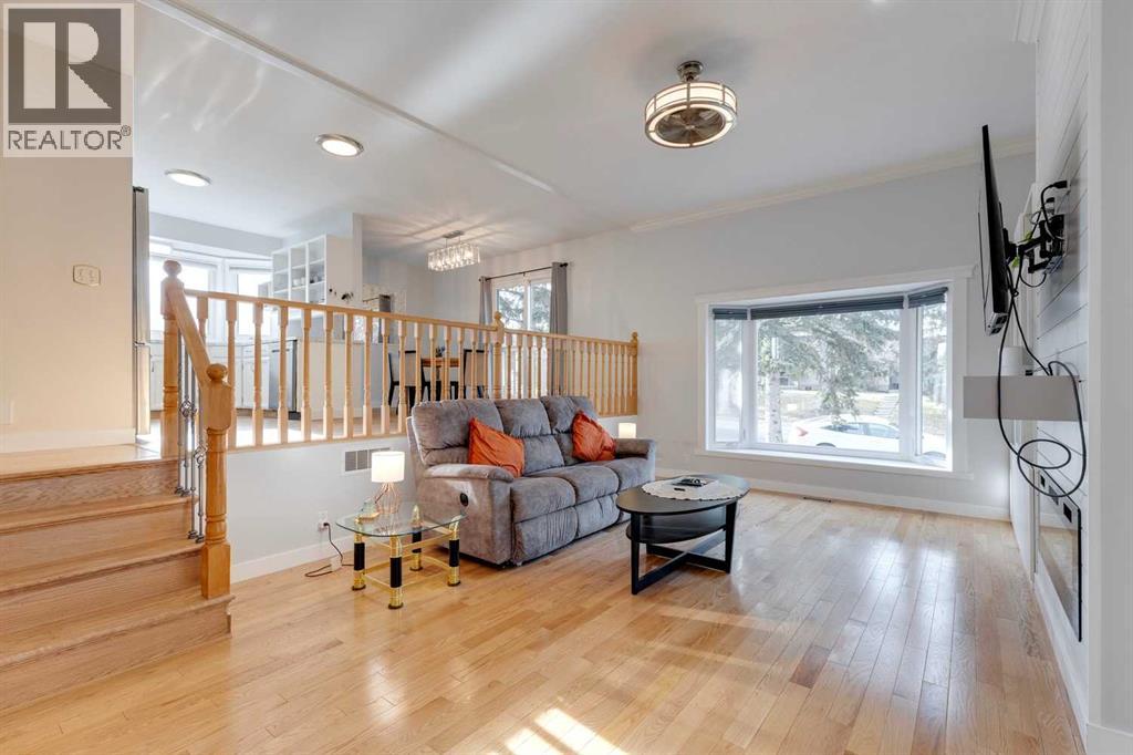 55 Bermuda Place Nw, Calgary, Alberta  T3K 1H4 - Photo 6 - A2271375