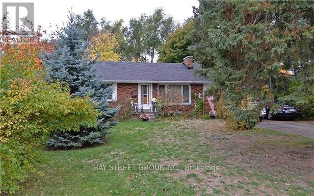 14 Honeybourne Crescent, Markham, Ontario  L3P 1P3 - Photo 2 - N12562434