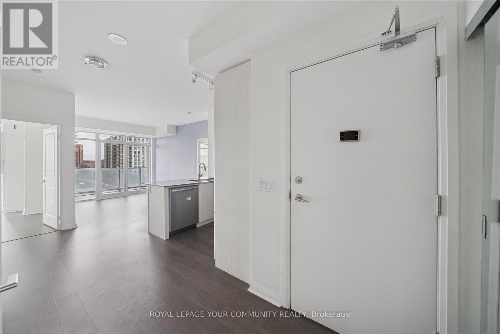 509 - 55 Oneida Crescent, Richmond Hill, Ontario  L4B 0E8 - Photo 4 - N12562458