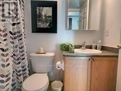 706 - 39 Oneida Crescent, Richmond Hill, Ontario  L4B 4T9 - Photo 4 - N12562464