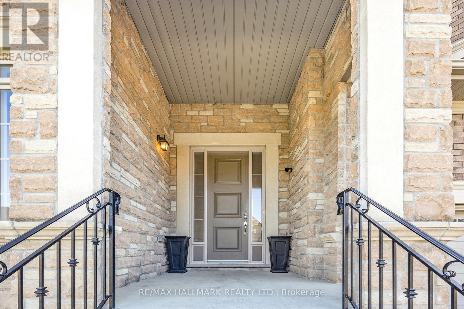 41 Glen Abbey Trail, Vaughan, Ontario  L4H 3X7 - Photo 4 - N12562526