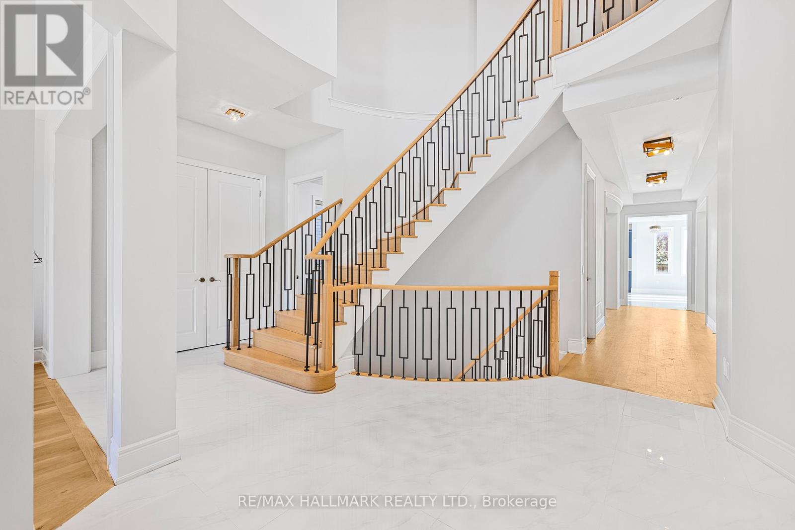 41 Glen Abbey Trail, Vaughan, Ontario  L4H 3X7 - Photo 6 - N12562526