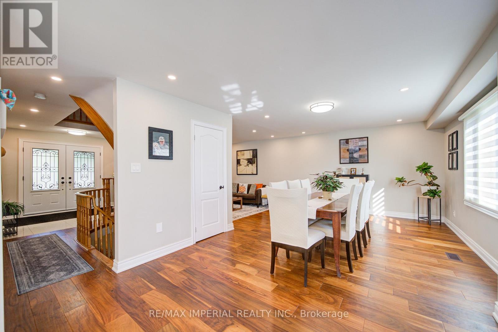 147 Millard Street, Whitchurch-Stouffville, Ontario  L4A 5A1 - Photo 5 - N12562542