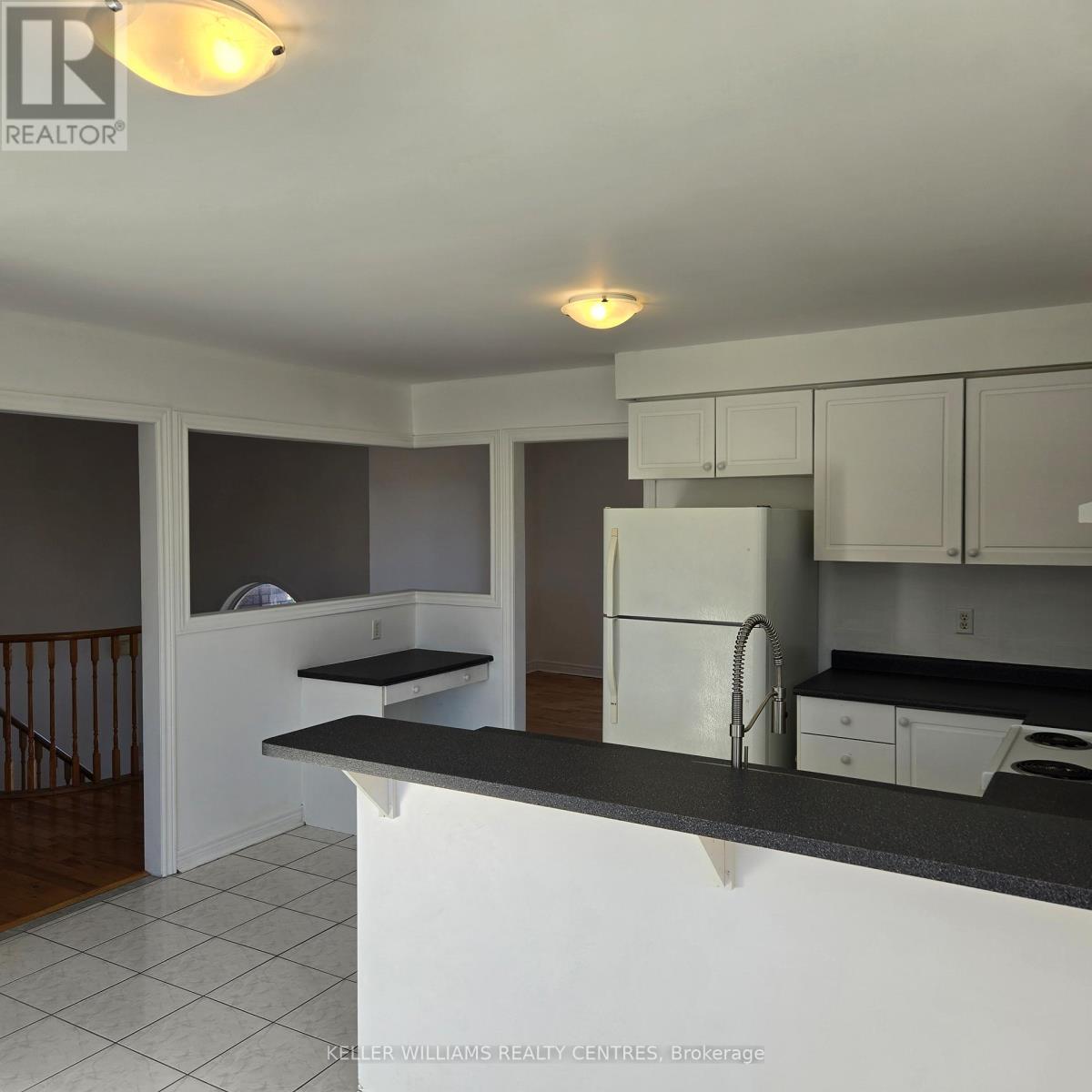 17 Iveagh Drive, Georgina, Ontario  L4P 3X1 - Photo 6 - N12562548