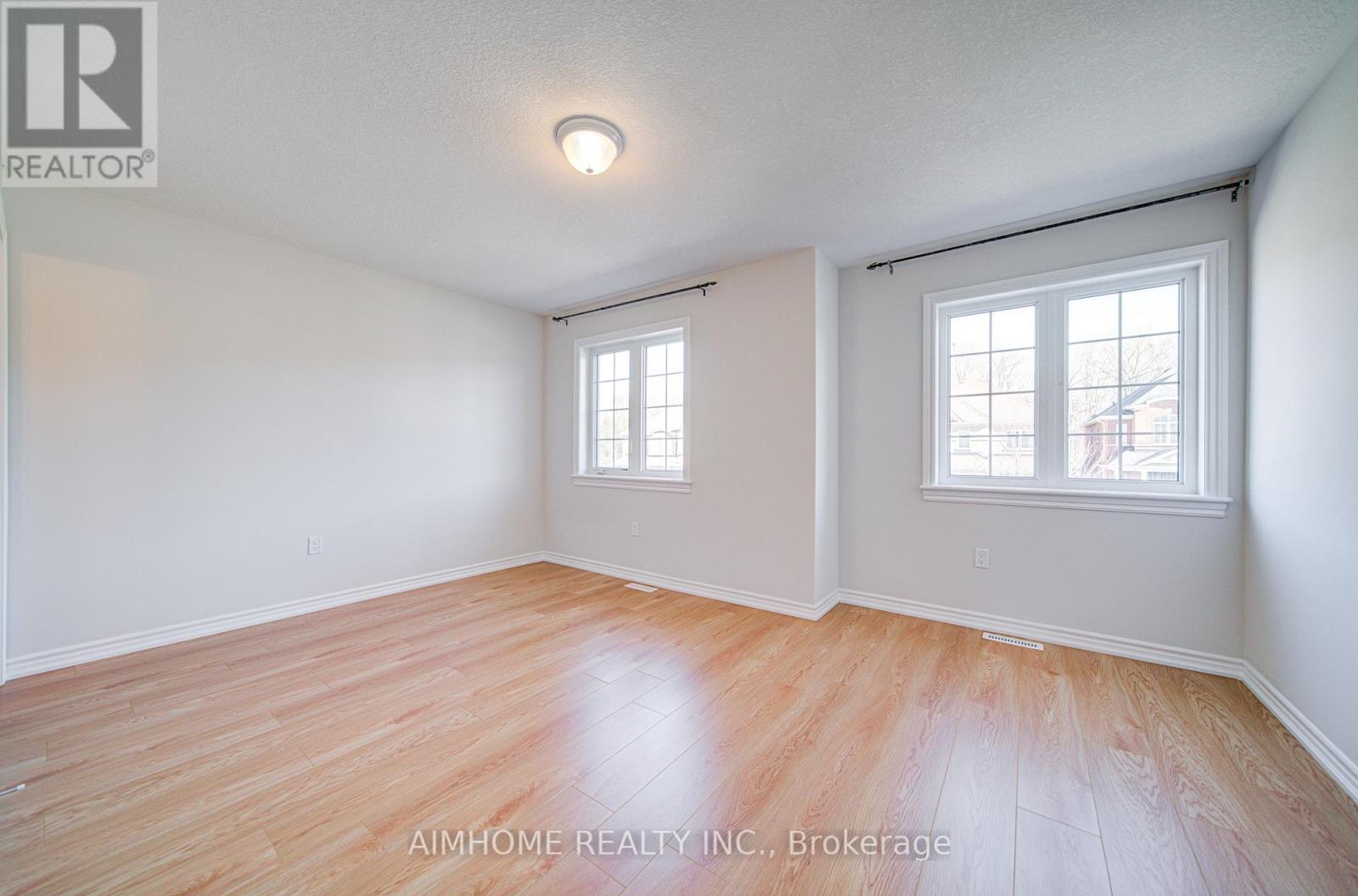 29 Bamburg Street N, Georgina, Ontario  L0E 1R0 - Photo 30 - N12562552