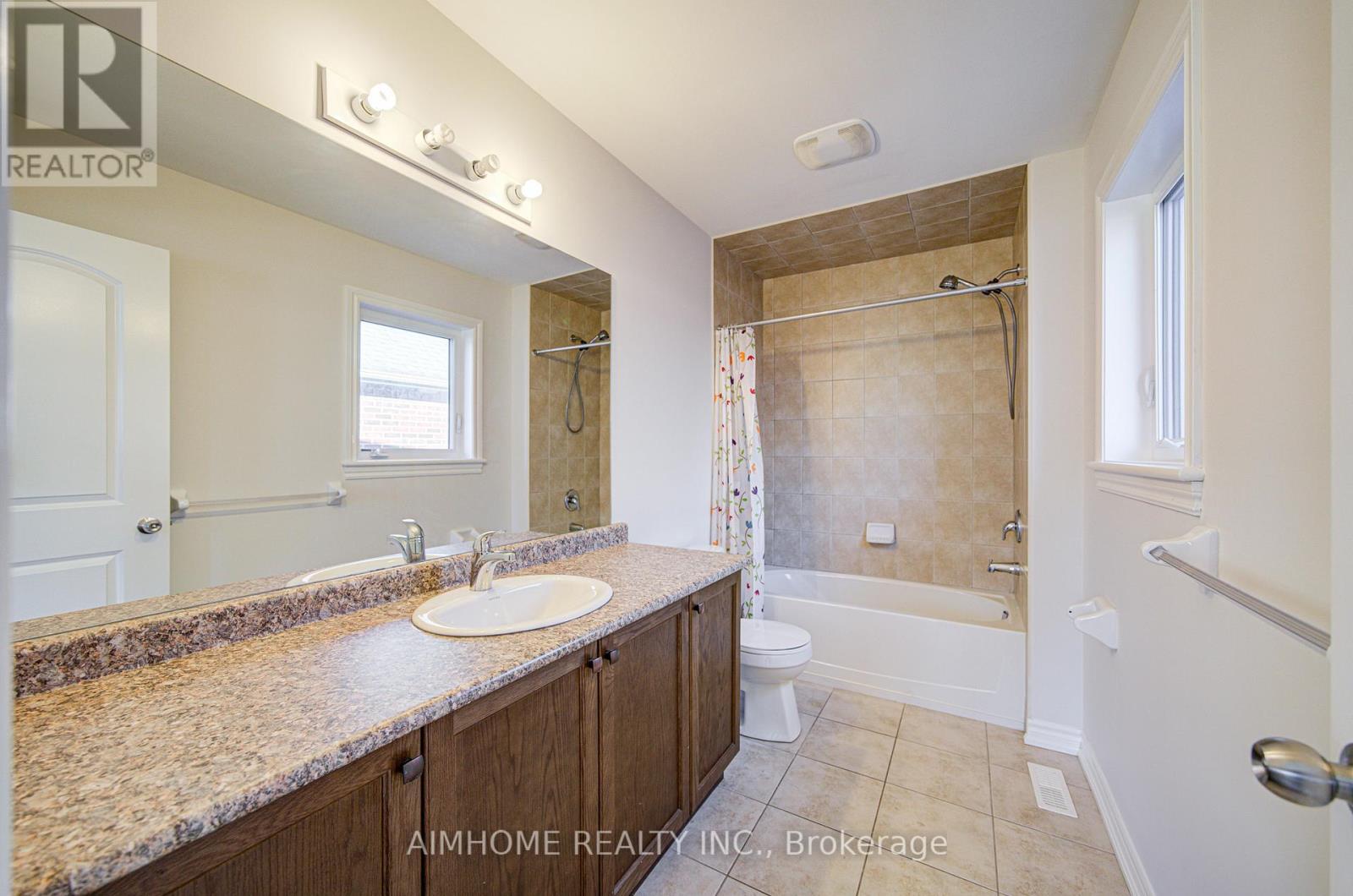 29 Bamburg Street N, Georgina, Ontario  L0E 1R0 - Photo 34 - N12562552