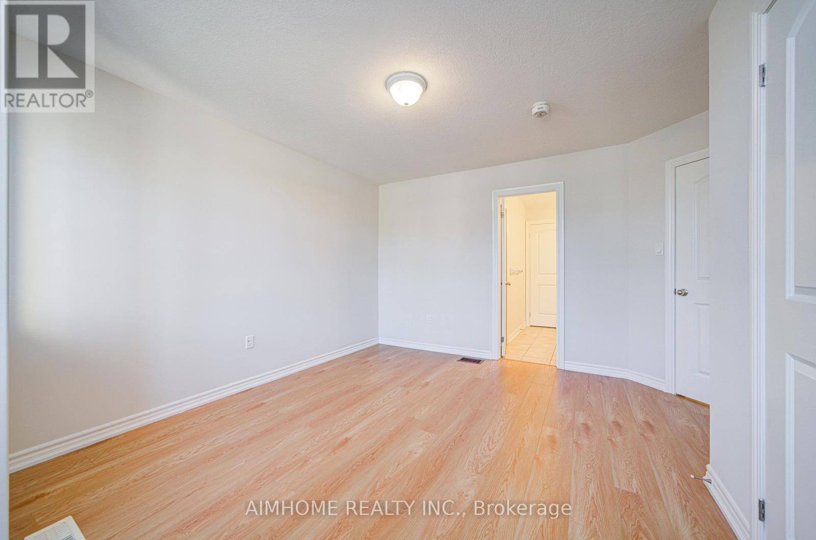 29 Bamburg Street N, Georgina, Ontario  L0E 1R0 - Photo 38 - N12562552