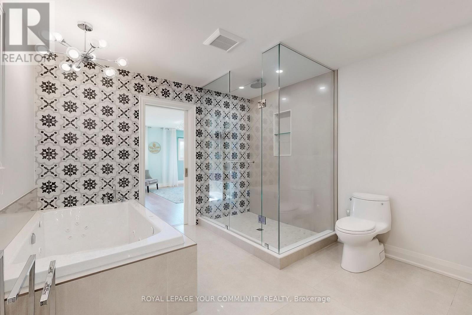 236 Thornway Avenue, Vaughan, Ontario  L4J 7X8 - Photo 18 - N12562574