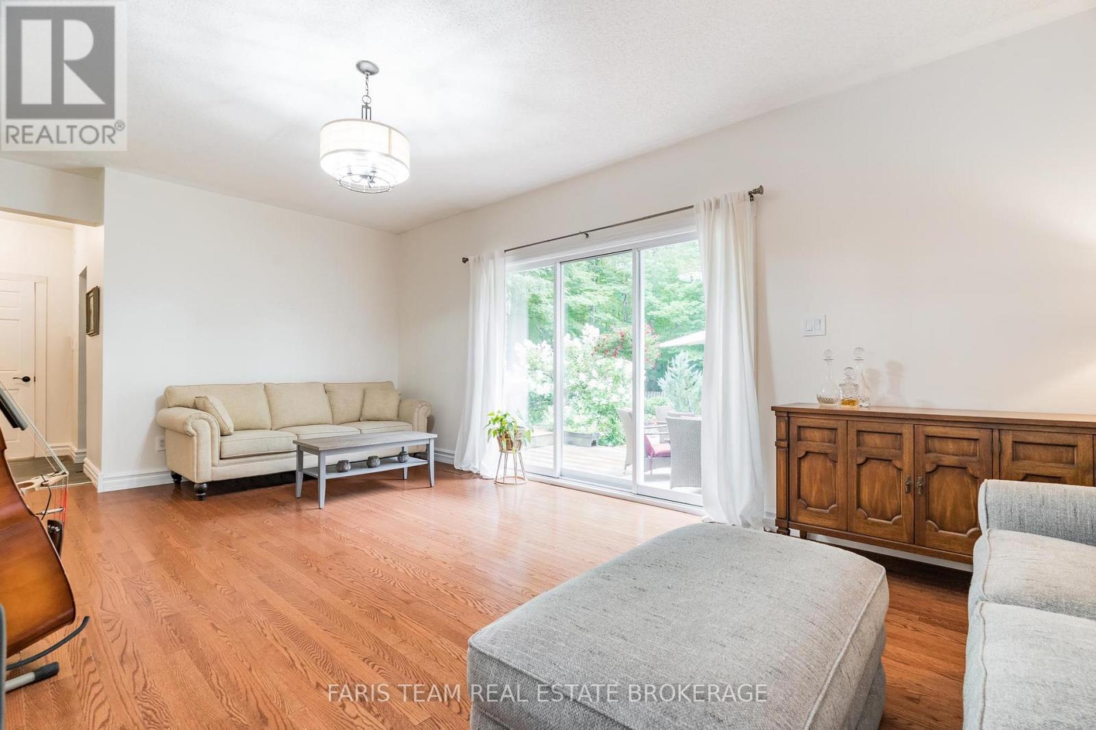 7 Bailey Crescent, Tiny, Ontario  L0L 2T0 - Photo 18 - S12562450