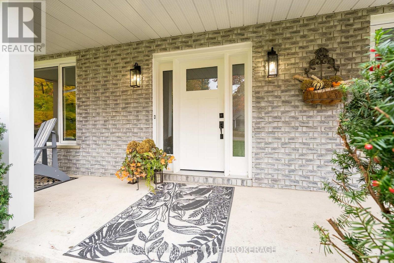 7 Bailey Crescent, Tiny, Ontario  L0L 2T0 - Photo 6 - S12562450