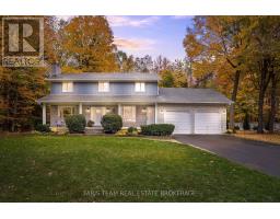 7 Bailey Crescent, Tiny (Wyevale), Ca