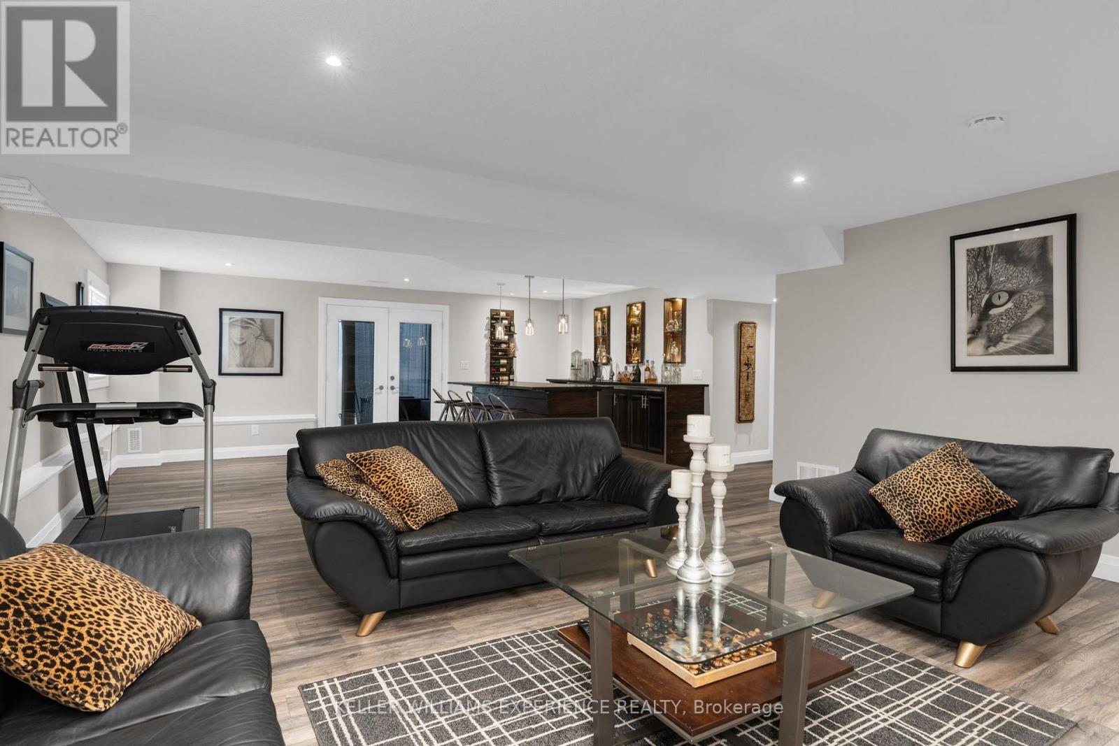 17 Black Creek Trail, Springwater, Ontario  L9X 0J2 - Photo 20 - S12562500