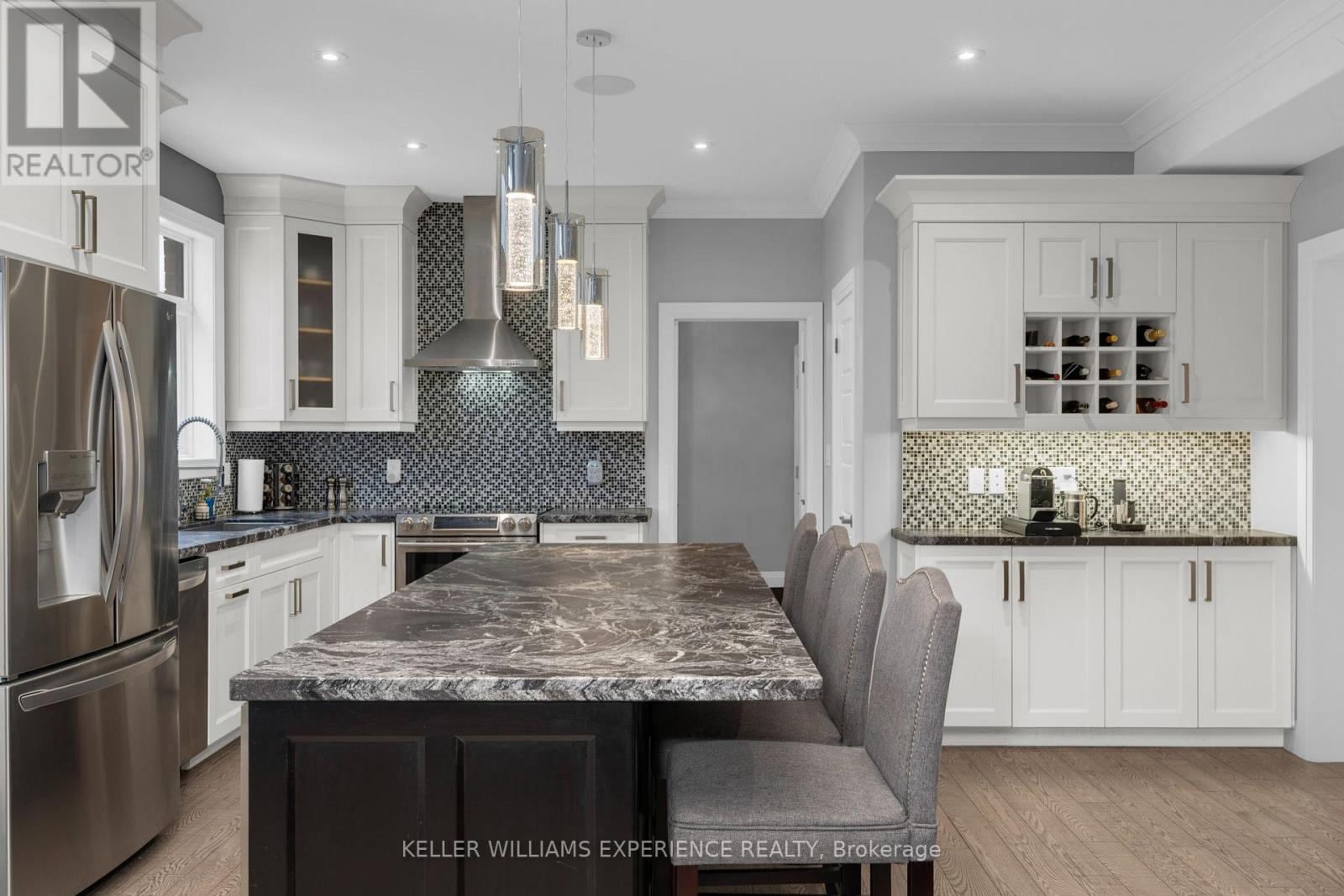 17 Black Creek Trail, Springwater, Ontario  L9X 0J2 - Photo 6 - S12562500