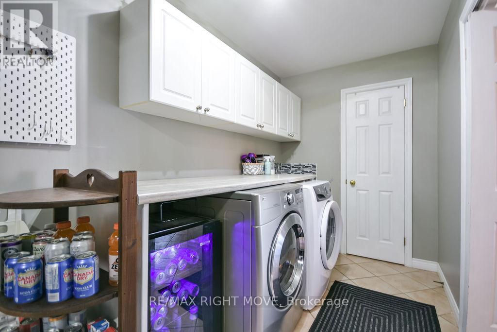 2027 Millwood Road, Severn, Ontario  L3V 0V6 - Photo 16 - S12562556